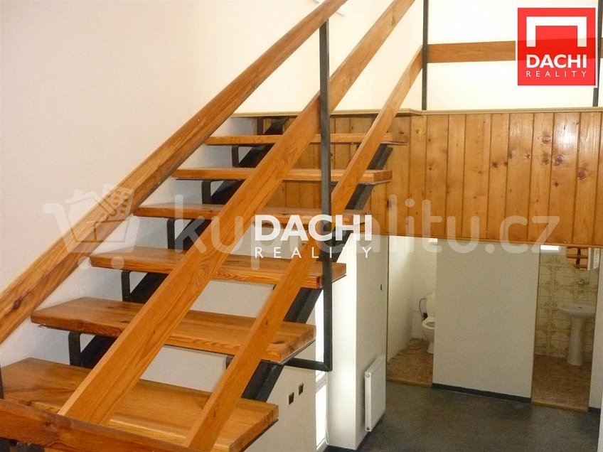 Prodej  rodinného domu 200 m^2 Olomouc 77900