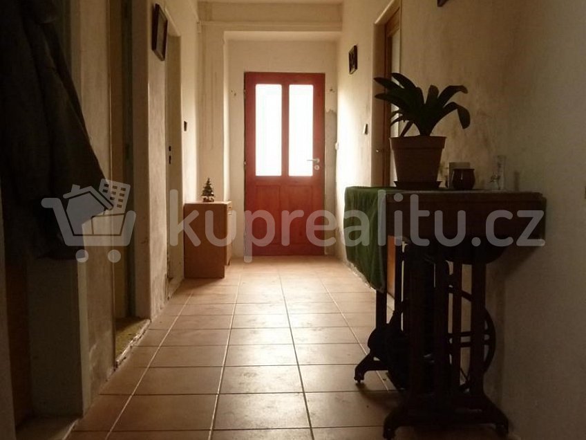Prodej  rodinného domu 84 m^2 Tetov 53316