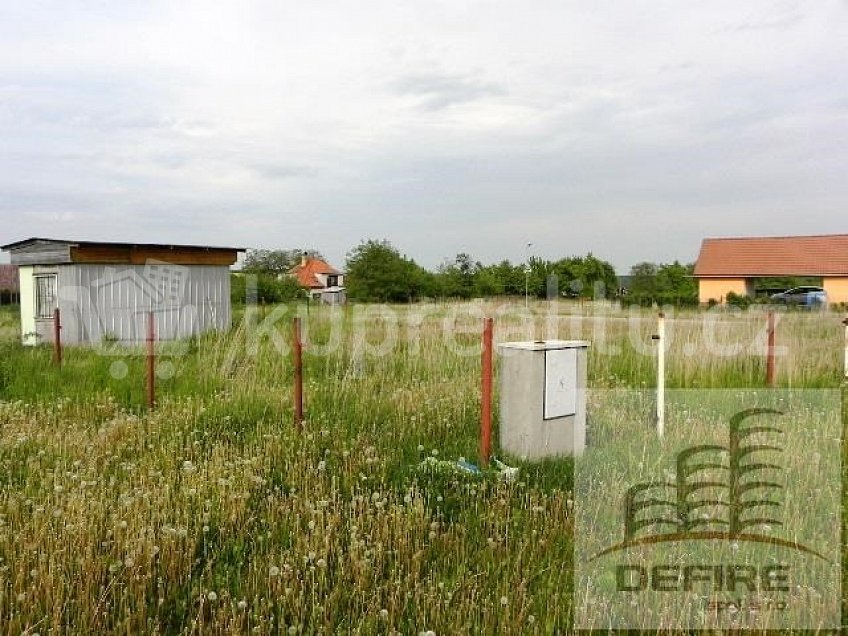 Prodej  stavebního pozemku 890 m^2 Vysoká Česká republika