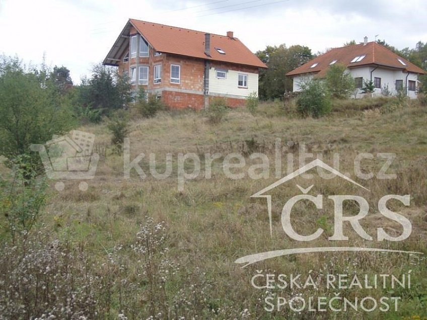Prodej  stavebního pozemku 1370 m^2 Kamenice Česká republika