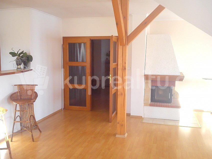 Prodej  rodinného domu 418 m^2 na losách 349, Praha 