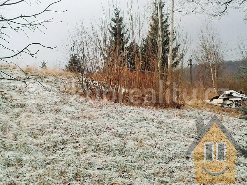 Prodej  stavebního pozemku 1085 m^2 Oldřichov v Hájích 46331