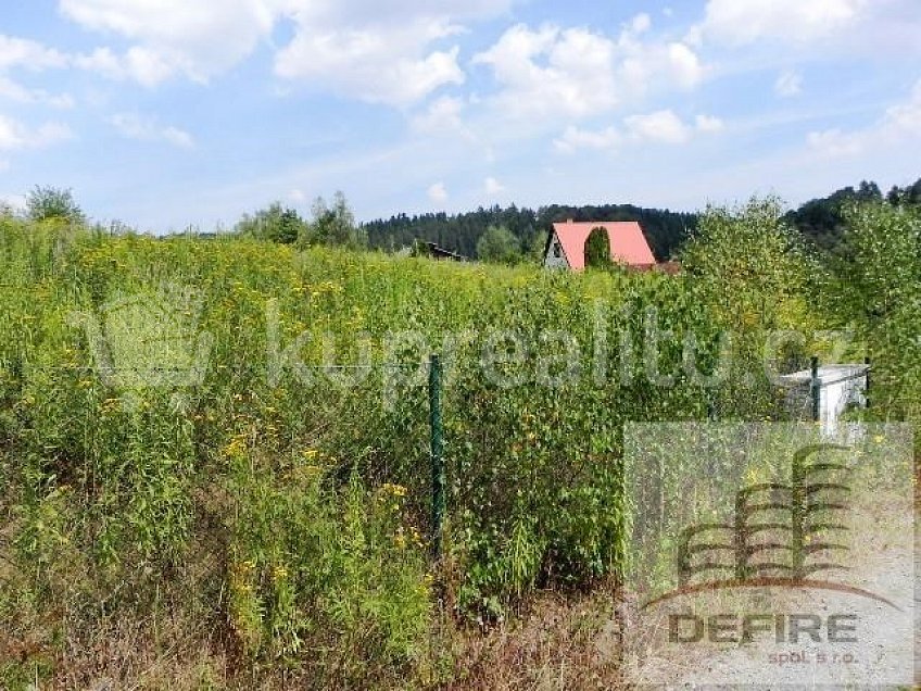 Prodej  stavebního pozemku 802 m^2 Ledečko Česká republika