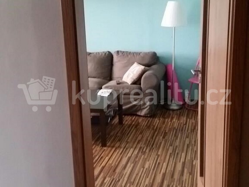 Prodej bytu 2+1 65 m^2 Praha 4 14200