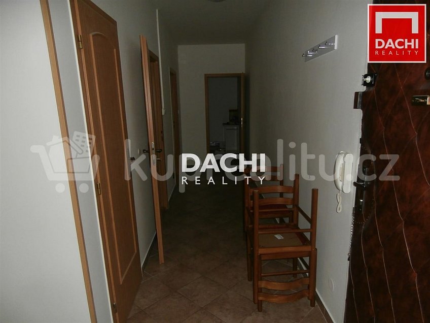 Prodej bytu 2+1 69 m^2 Handkeho, Olomouc 77900