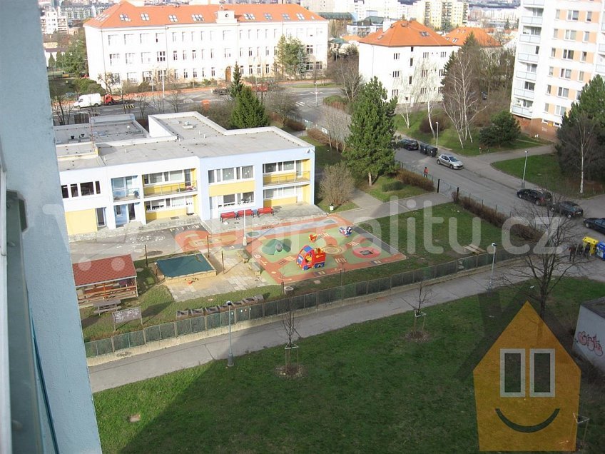 Prodej bytu 3+kk 65 m^2 Praha 11 14900