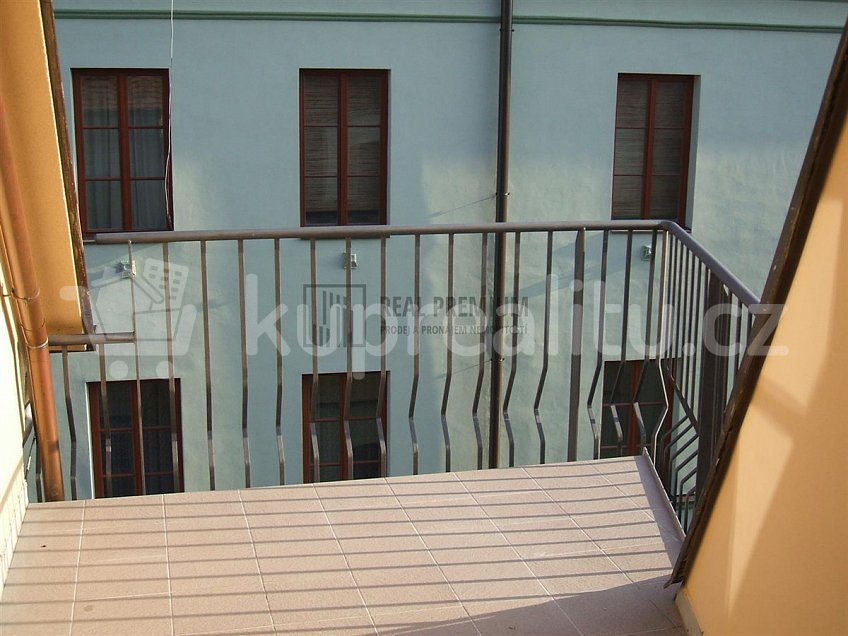 Prodej bytu 3+1 150 m^2 Uherské Hradiště 68601