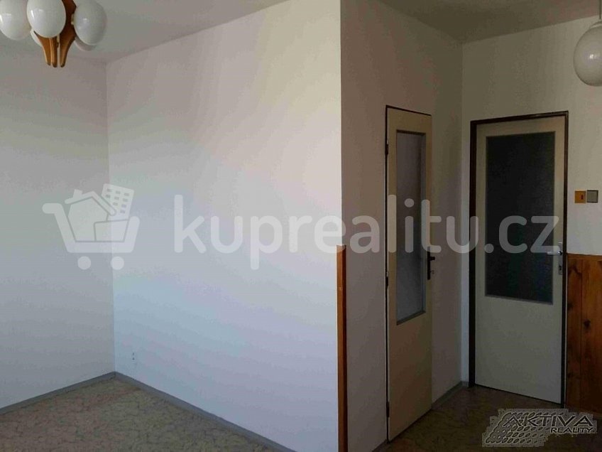 Prodej bytu 4+1 90 m^2 Praha 10 10600