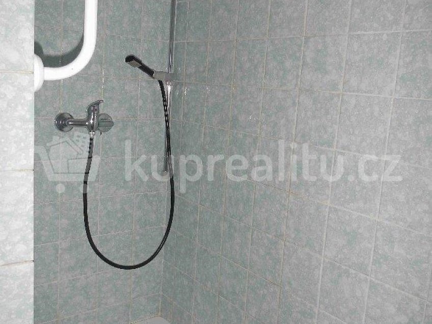 Prodej bytu 4+1 90 m^2 Praha 10 10600