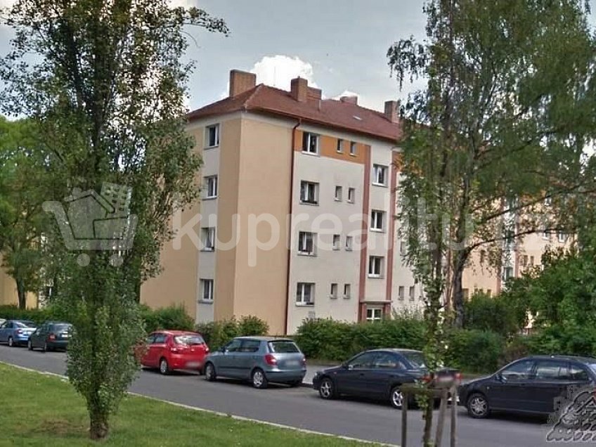 Prodej bytu 2+1 64 m^2 Praha 6 16000