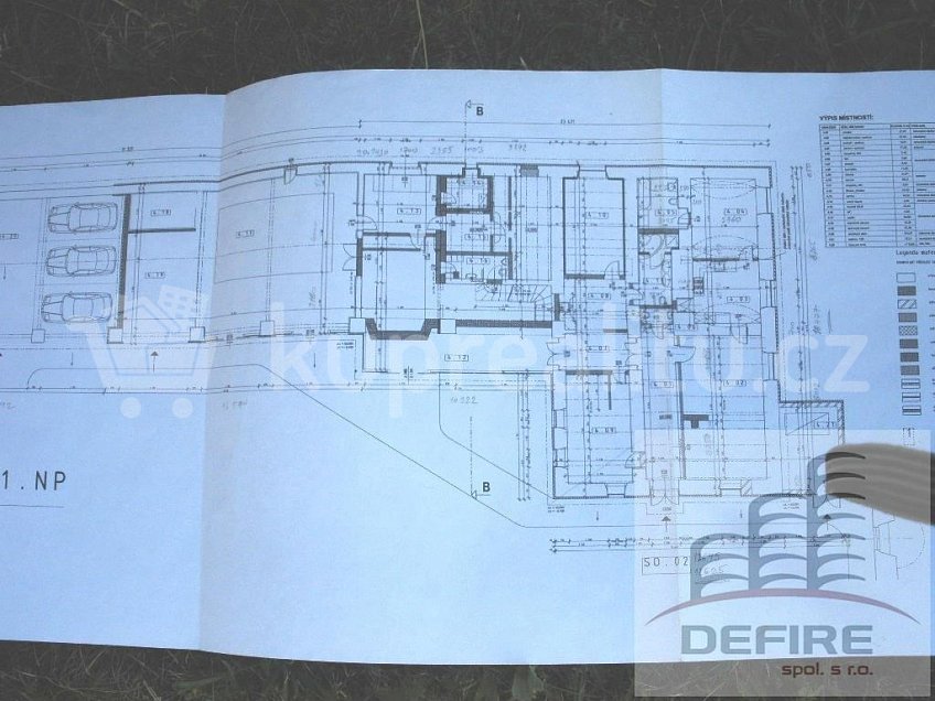 Prodej  rodinného domu 400 m^2 Zlonice 27371