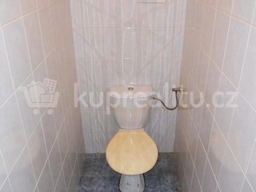 Prodej bytu 2+kk 43 m^2 Postoloprtská 2685, Louny 44001