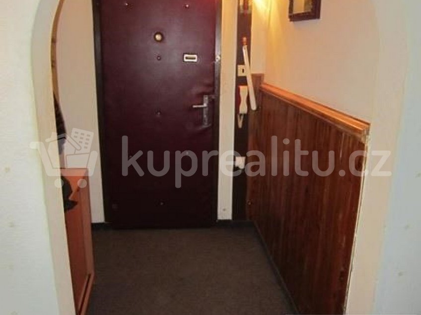 Prodej bytu 3+1 74 m^2 Praha 5 15200