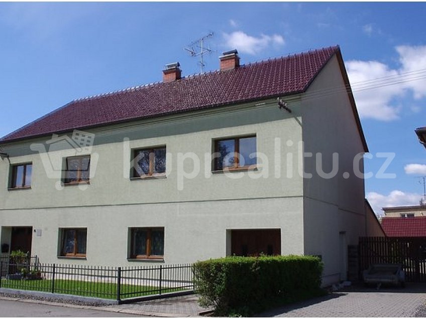 Prodej  rodinného domu 277 m^2 76, Černotín 75368