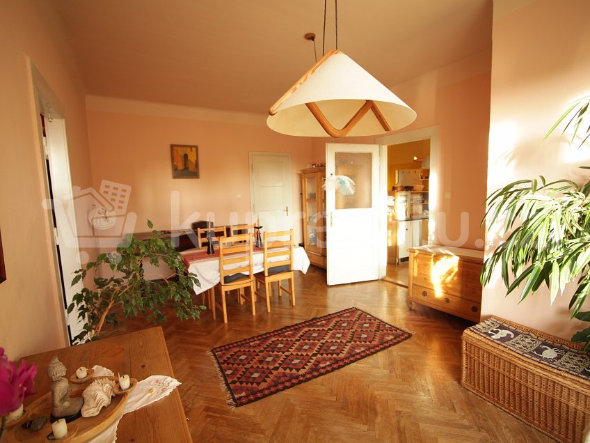 Prodej bytu 3+kk 83 m^2 Praha - Bubeneč 160 00