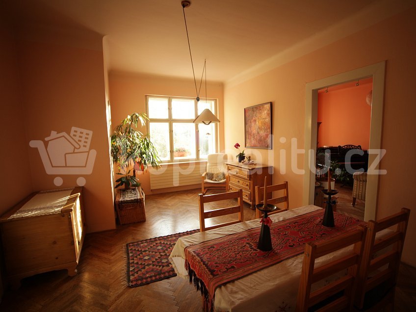 Prodej bytu 3+kk 83 m^2 Praha - Bubeneč 160 00