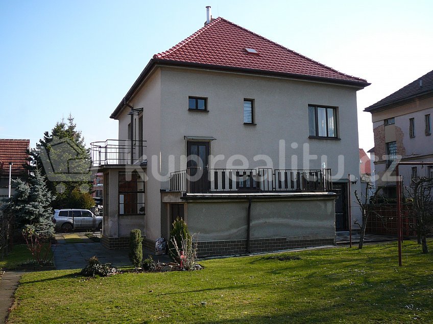 Prodej  rodinného domu 240 m^2 Švabinského 42, Praha 11-Chodov 14900