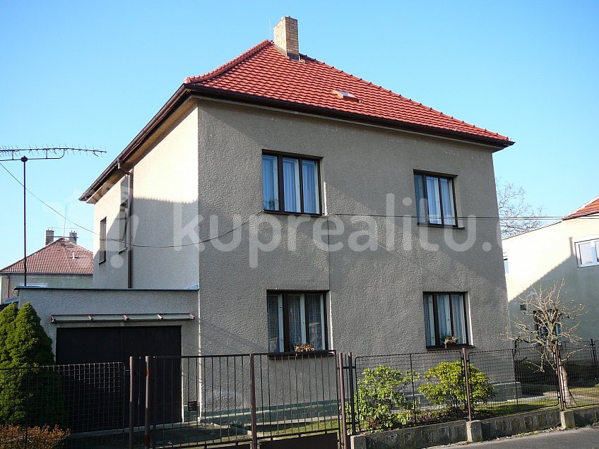 Prodej  rodinného domu 240 m^2 Švabinského 42, Praha 11-Chodov 14900