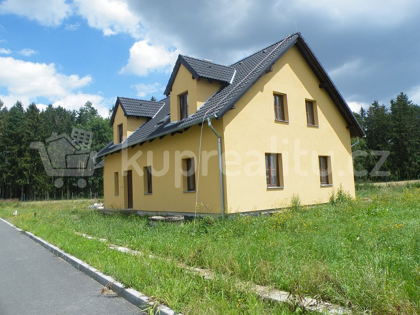 Prodej  rodinného domu 200 m^2 Sepekov 