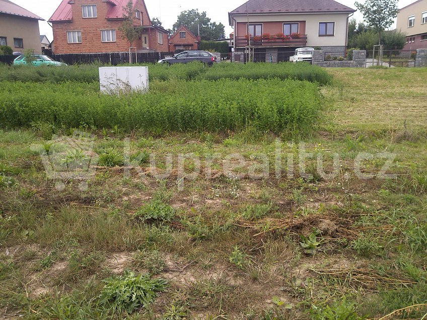 Prodej  stavebního pozemku 1106 m^2 Luční, Uhlířské Janovice 28504