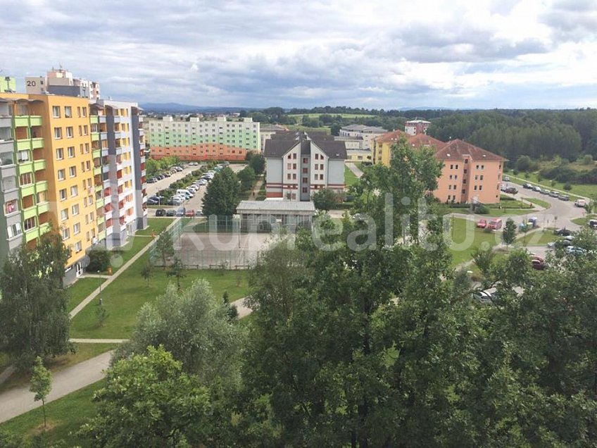 Pronájem bytu 4+1 86 m^2 Antonína Barcala 9, České Budějovice 2 37005