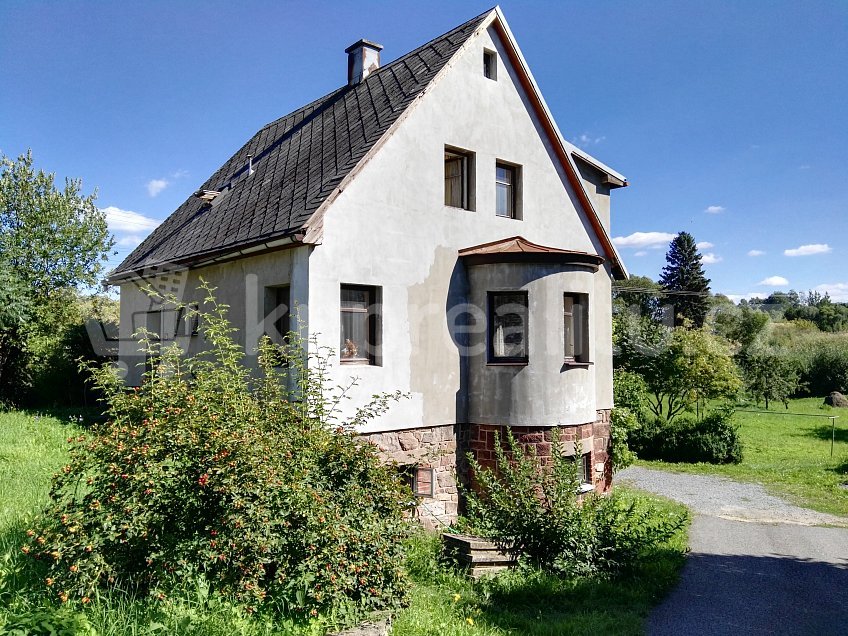 Prodej  rodinného domu 250 m^2 Lánovská 759, Vrchlabí 54301