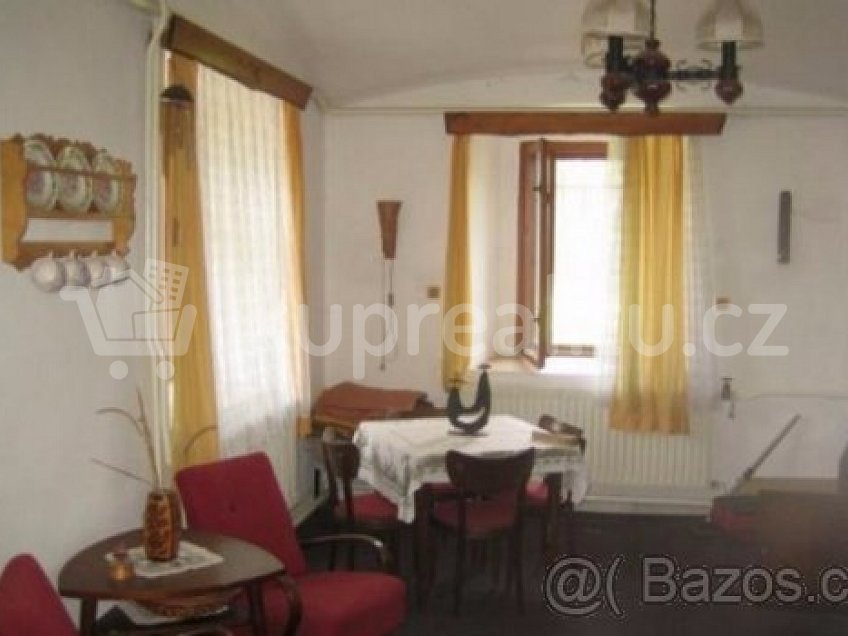 Prodej  rodinného domu 4145 m^2 VLlcice 99, Trutnov 54101