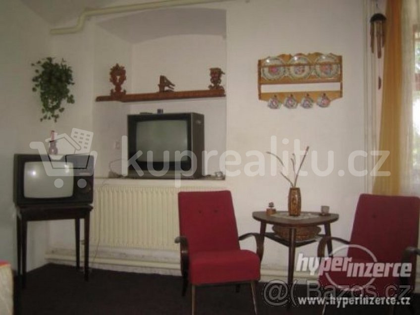 Prodej  rodinného domu 4145 m^2 VLlcice 99, Trutnov 54101