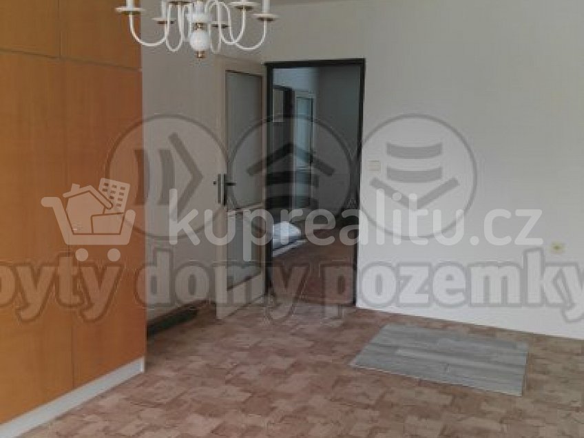 Pronájem bytu 2+1 60 m^2 Pražáková 9, Ostrava ,Mariánské Hory 70900