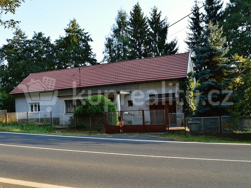 Prodej  rodinného domu 106 m^2 Doubravčany 73, Zásmuky 28144