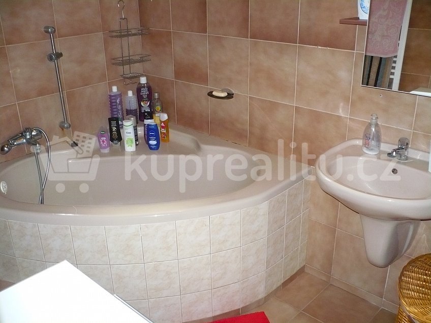 Prodej  rodinného domu 109 m^2 Horní 135, Votice 25901