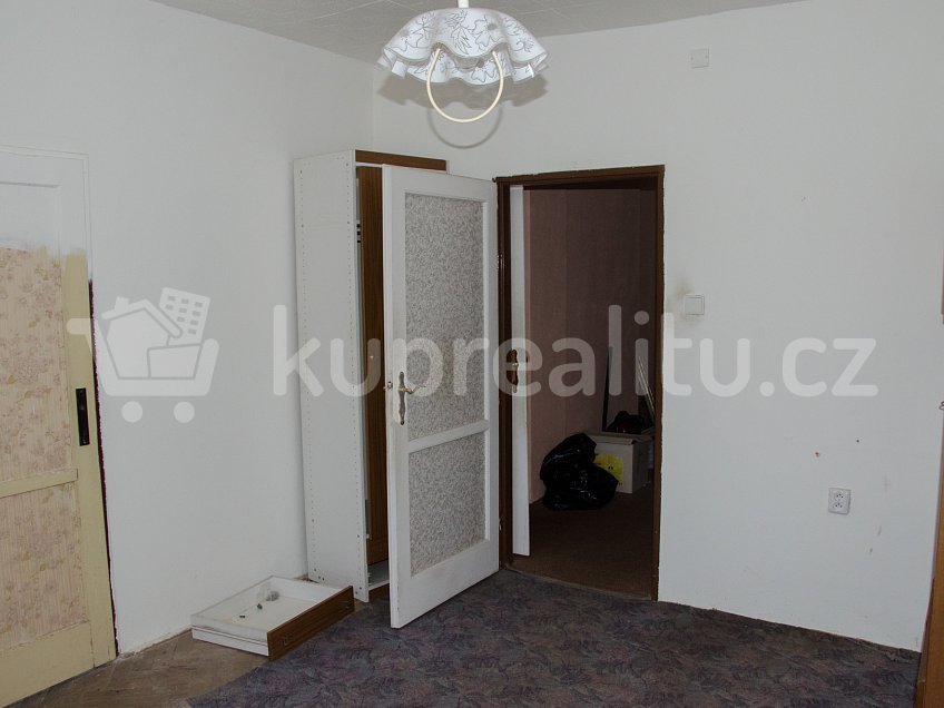 Prodej bytu 3+1 75 m^2 K. Kučery 242/5, Karlovy Vary 36006