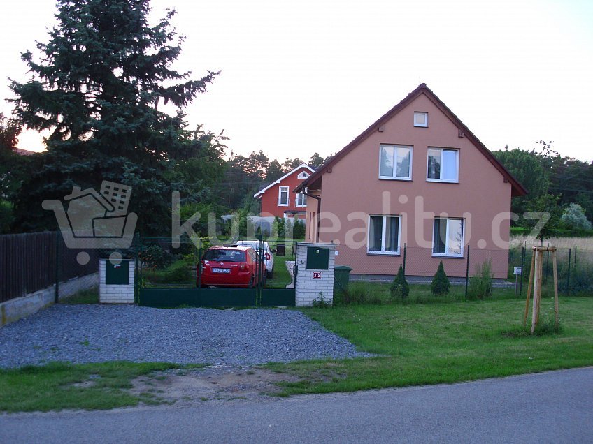 Prodej  rodinného domu 90 m^2 Václavská 315, Káraný 25075