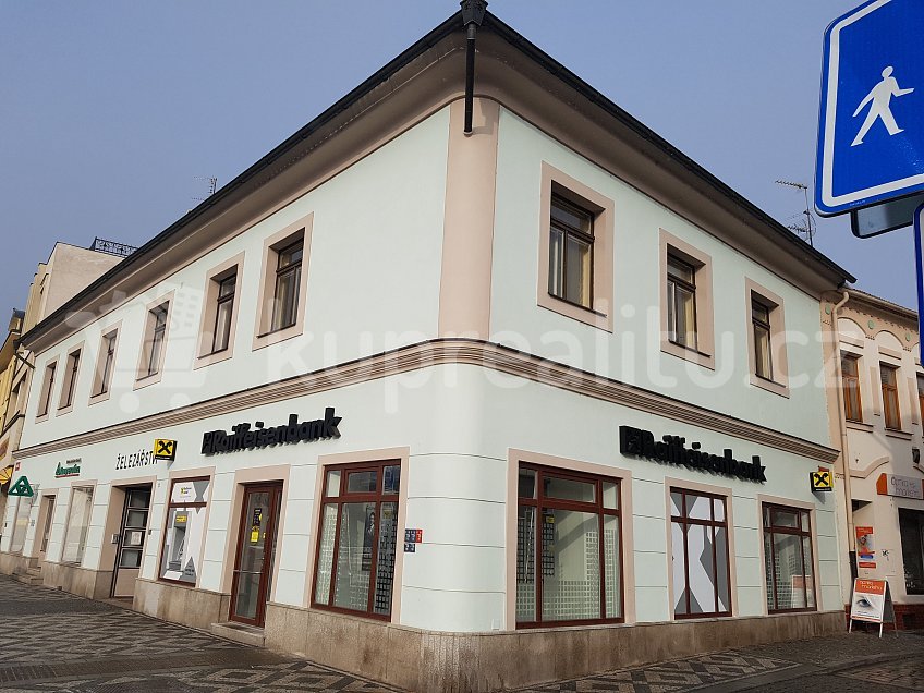 Pronájem  obchodních prostor 58 m^2 Masarykovo náměstí, 22, Brandýs nad Labem 25001