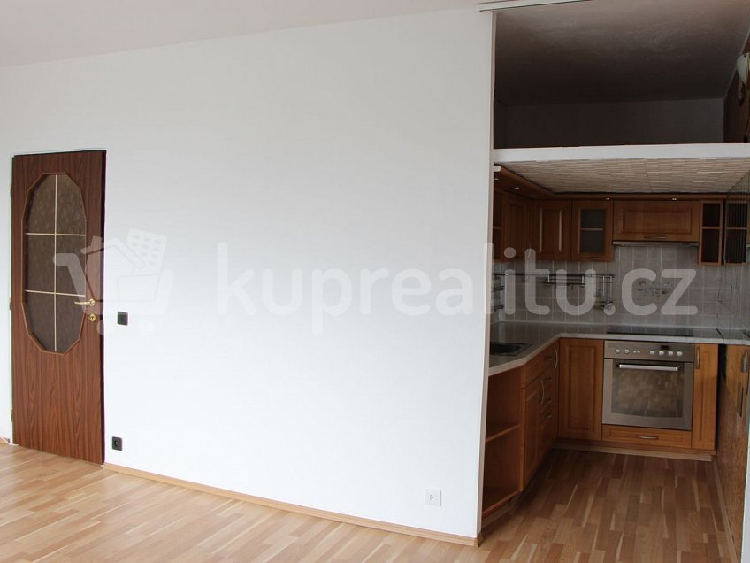 Prodej bytu 2+kk 40 m^2 Bzenecká, Brno 62800