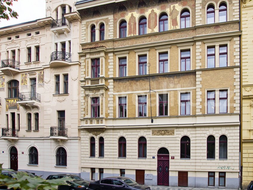 Prodej bytu 3+1 235 m^2 Nad Královskou oborou, Praha 