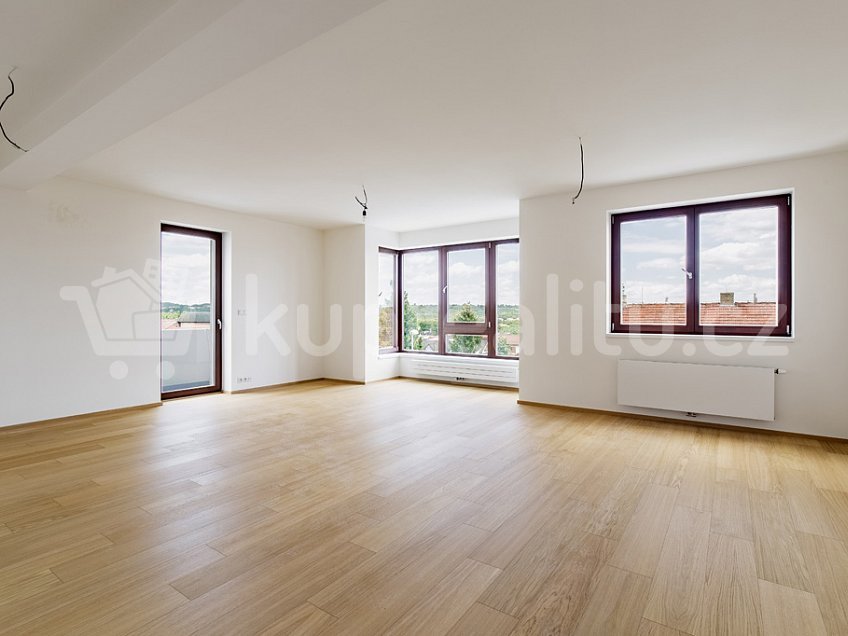 Prodej bytu 4+kk 124 m^2 Naskové, Praha 