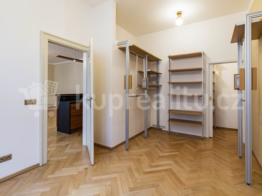 Pronájem bytu 3+kk 111 m^2 Elišky Krásnohorské, Praha 