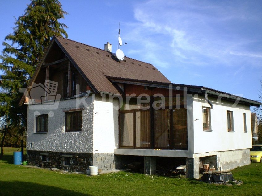 Prodej  rodinného domu 110 m^2 U letiště, Soběslav 39201