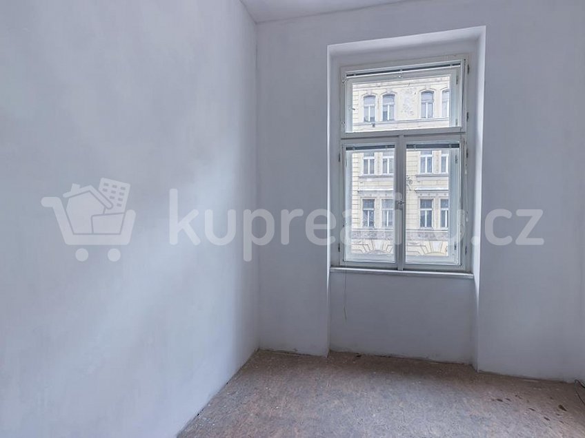 Prodej bytu 2+kk 49 m^2 Koněvova 71, Praha 3 13000