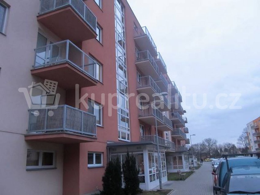Prodej bytu 2+kk 66 m^2 Josefa Gabčíka, Pardubice 53009