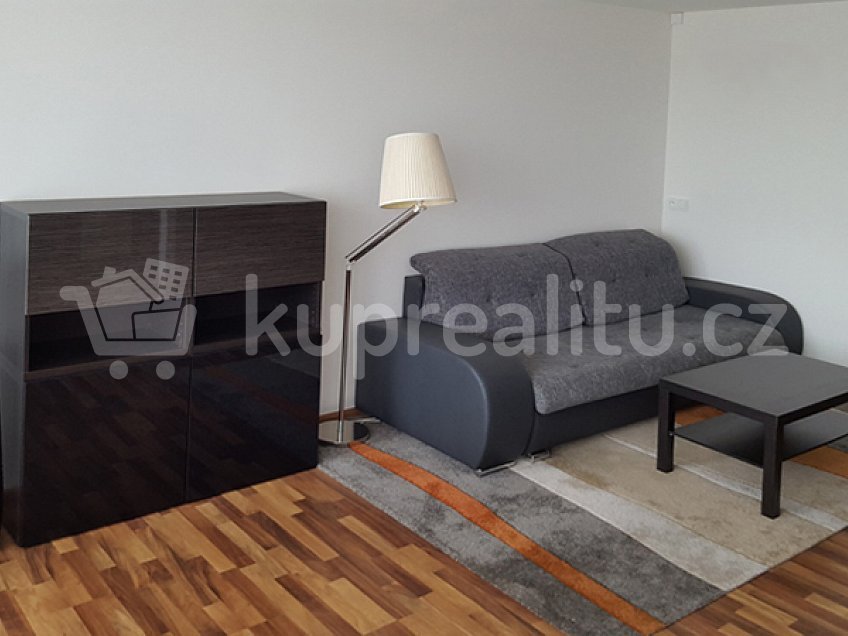 Pronájem bytu 3+kk 75 m^2 Sněženková, Praha 10 