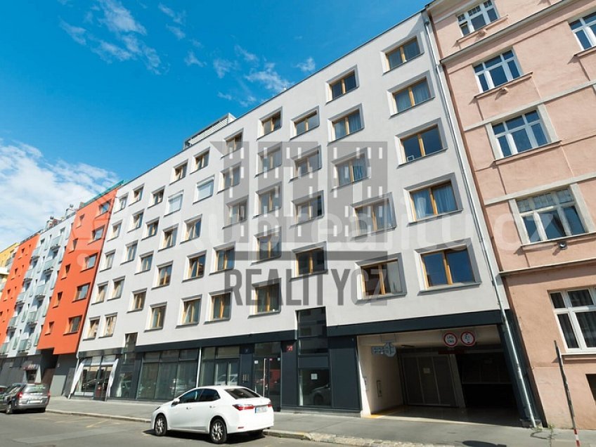 Prodej bytu 3+kk 95 m^2 Drahobejlova 1, Praha - Libeň 