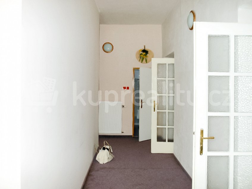 Pronájem bytu 3+kk 86 m^2 Janovského, Praha 