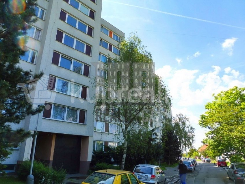 Prodej bytu 3+1 81 m^2 Kukelská 1, Praha - Hloubětín 