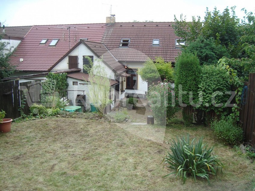 Prodej  rodinného domu 160 m^2 Bechyňská, Bernartice 39843
