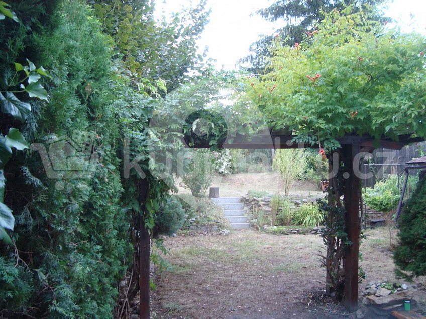 Prodej  rodinného domu 160 m^2 Bechyňská, Bernartice 39843