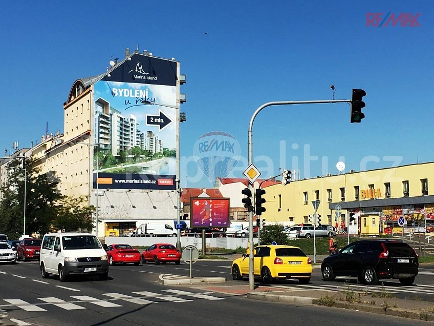 Prodej bytu 3+1 90 m^2 Argentinská, Praha 