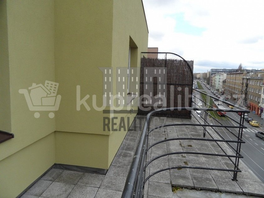 Prodej bytu 2+kk 55 m^2 V olšinách 1, Praha 