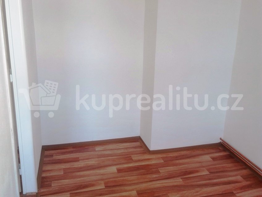 Prodej bytu 3+1 51 m^2 Lipovská 99/33, Jeseník 79001